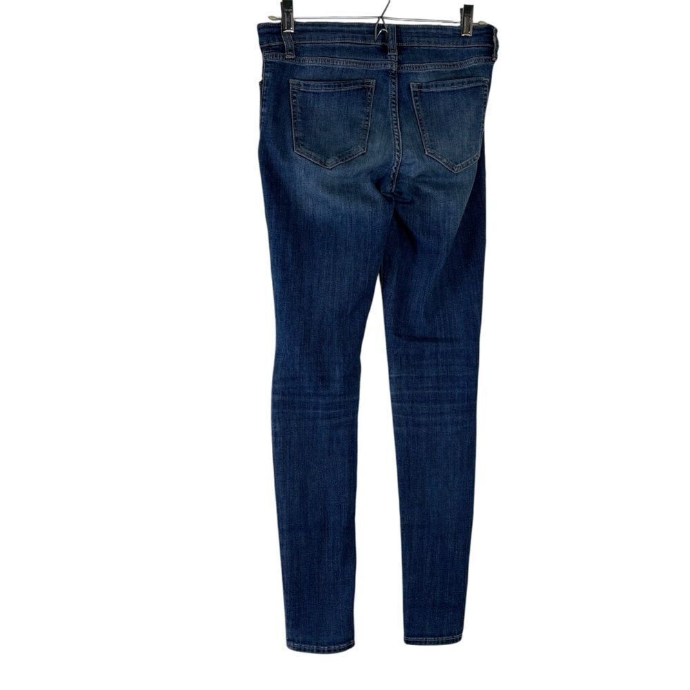 Gap True Skinny Distressed Jeans Size 0 / 25R Medium Wash EUC - Picture 3 of 12